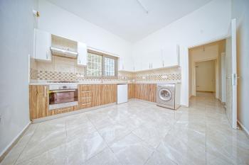 Girne Lapta'da Kiralık 3+1 Müstakil Ev