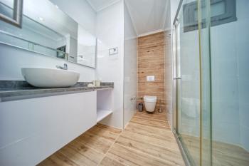 KKTC Girne Zeytinlik'te Site İçerisinde Full ve Lüks Eşyalı Kiralık 3+1 İkiz Villa