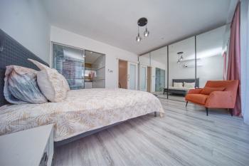 KKTC Girne Zeytinlik'te Site İçerisinde Full ve Lüks Eşyalı Kiralık 3+1 İkiz Villa