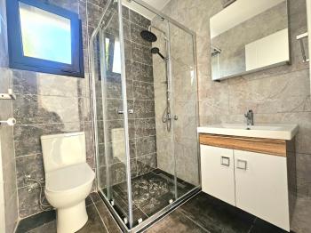 KKTC Girne Merkezde Ofis İzinli Satılık 2+1 Daire