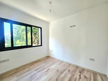 KKTC Girne Merkezde Ofis İzinli Satılık 2+1 Daire