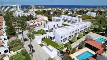  Kıbrıs Girne Alsancak Bölgesinde Satılık 3+1 İkiz Villalar