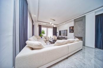 Girne Bellapais Bölgesinde, Türk Malı, Triplex, 5+2, Yüzme Havuzlu Satılık Lüks Villa