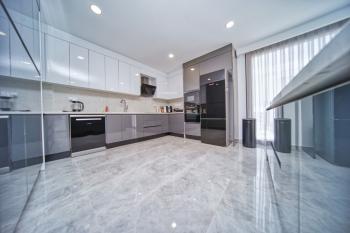 Girne Bellapais Bölgesinde, Türk Malı, Triplex, 5+2, Yüzme Havuzlu Satılık Lüks Villa