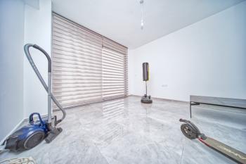 Girne Bellapais Bölgesinde, Türk Malı, Triplex, 5+2, Yüzme Havuzlu Satılık Lüks Villa