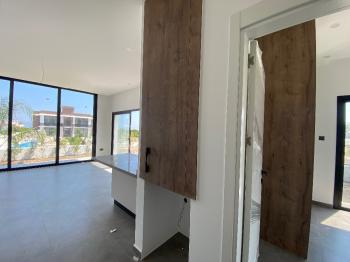 Girne Alsancak Bölgesinde Deniz Manzaralı 2+1 Bahçeli Daire!