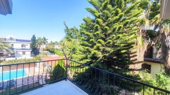 Girne Bellapais Bölgesinde Özel Havuzlu ve Peyzajlı Kiralık 4+1 Villa