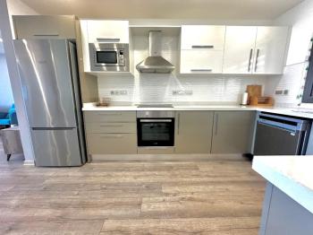 Deniz Manzaralı 3+1 Lüks Daire, Yüzme Havuzlu Akacan Elegance Sitesi, Girne Merkez