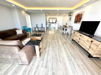 Deniz Manzaralı 3+1 Lüks Daire, Yüzme Havuzlu Akacan Elegance Sitesi, Girne Merkez