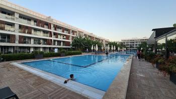 KKTC, Iskelede muhteşem yaşam tarzı bir site içeresinde taşınmaya hazır satılık 1+1 Daire