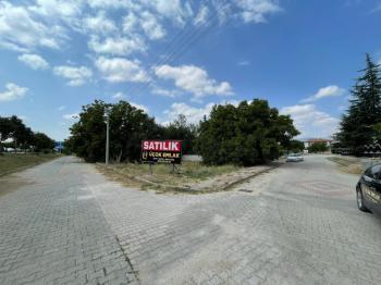 AFYON ÜÇOK EMLAKTAN ALİ İHSANPAŞA MAH DA SATILIK ARSA