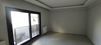 Antre Emlak'tan Satılık Bahçelievler'de Hastane Yanı Otoparklı Doğalgazlı 2+1, Arakat Yeni Daire