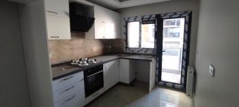 Antre Emlak'tan Satılık Bahçelievler'de Hastane Yanı Otoparklı Doğalgazlı 2+1, Arakat Yeni Daire