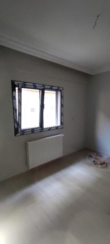 Antre Emlak'tan Satılık Bahçelievler'de Hastane Yanı Otoparklı Doğalgazlı 2+1, Arakat Yeni Daire