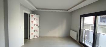 Antre Emlak'tan Satılık Bahçelievler'de Hastane Yanı Otoparklı Doğalgazlı 2+1, Arakat Yeni Daire