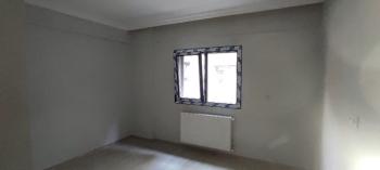 Antre Emlak'tan Satılık Bahçelievler'de Hastane Yanı Otoparklı Doğalgazlı 2+1, Arakat Yeni Daire