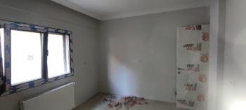 Antre Emlak'tan Satılık Bahçelievler'de Hastane Yanı Otoparklı Doğalgazlı 2+1, Arakat Yeni Daire