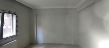 Antre Emlak'tan Satılık Bahçelievler'de Hastane Yanı Otoparklı Doğalgazlı 2+1, Arakat Yeni Daire