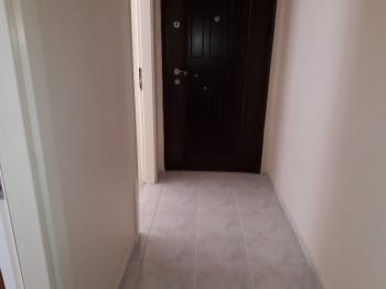 Antre Emlak'tan Satılık  Bahçelievler'de  2+1, Doğalgazlı Bakımlı Ara Kat Daire