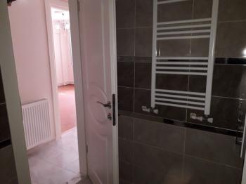 Antre Emlak'tan Satılık  Bahçelievler'de  2+1, Doğalgazlı Bakımlı Ara Kat Daire