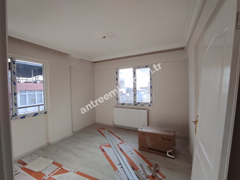 Antre Emlak'tan Kız Öğrenciye ,Memura Ful Eşyalı Kiralık 2+1, Doğalgazlı İçi Yapılı 3 Cepheli Ferah Daire
