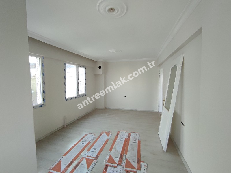 Antre Emlak'tan Kız Öğrenciye ,Memura Ful Eşyalı Kiralık 2+1, Doğalgazlı İçi Yapılı 3 Cepheli Ferah Daire