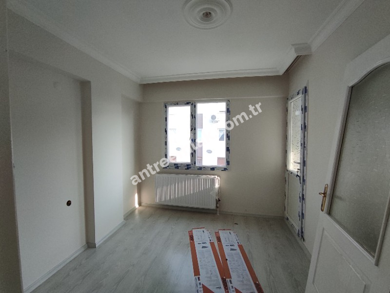 Antre Emlak'tan Kız Öğrenciye ,Memura Ful Eşyalı Kiralık 2+1, Doğalgazlı İçi Yapılı 3 Cepheli Ferah Daire