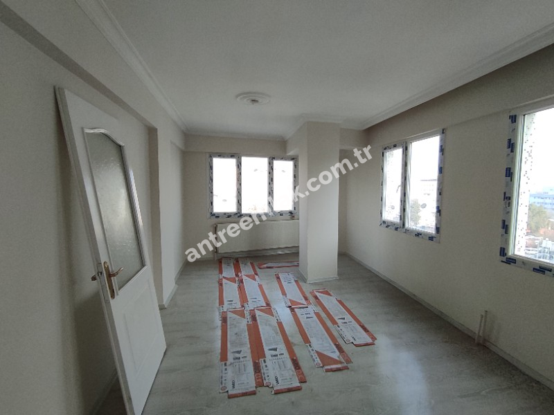 Antre Emlak'tan Kız Öğrenciye ,Memura Ful Eşyalı Kiralık 2+1, Doğalgazlı İçi Yapılı 3 Cepheli Ferah Daire