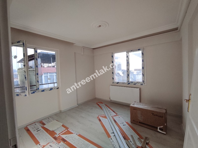 Antre Emlak'tan Kız Öğrenciye ,Memura Ful Eşyalı Kiralık 2+1, Doğalgazlı İçi Yapılı 3 Cepheli Ferah Daire