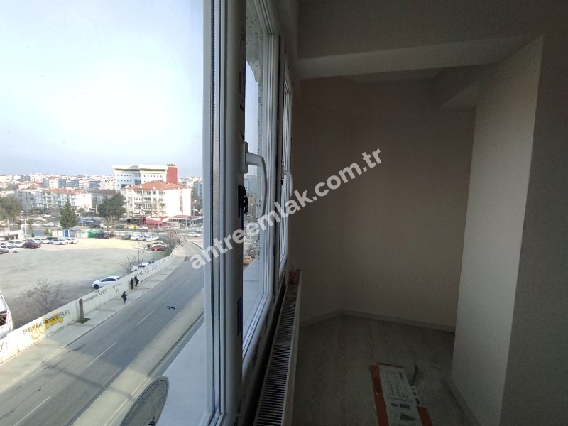 Antre Emlak'tan Kız Öğrenciye ,Memura Ful Eşyalı Kiralık 2+1, Doğalgazlı İçi Yapılı 3 Cepheli Ferah Daire