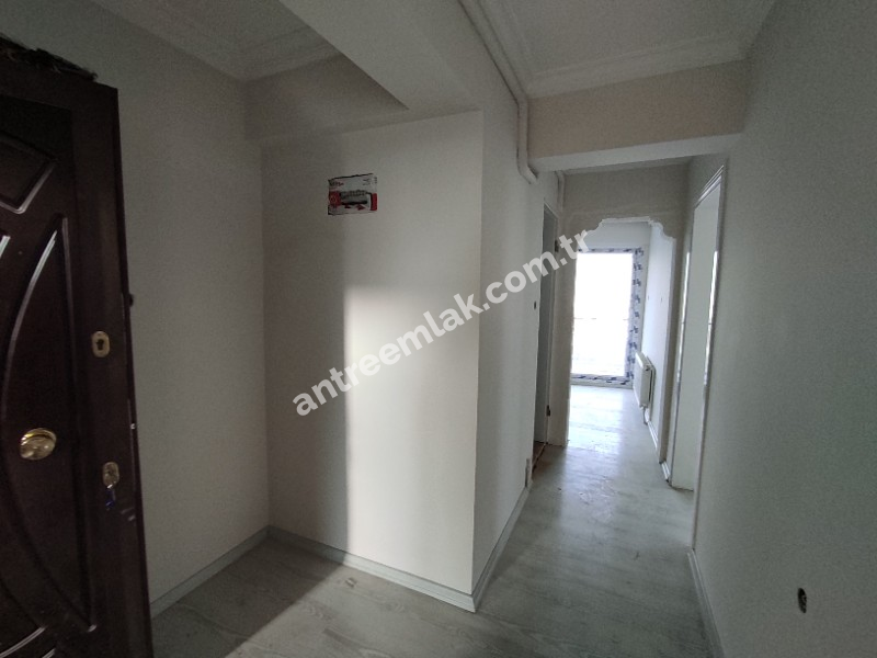 Antre Emlak'tan Kız Öğrenciye ,Memura Ful Eşyalı Kiralık 2+1, Doğalgazlı İçi Yapılı 3 Cepheli Ferah Daire