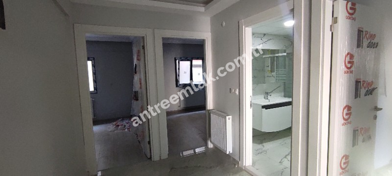 Antre Emlak'tan Satılık Bahçelievler'de Hastane Yanı Otoparklı Doğalgazlı 2+1, Arakat Yeni Daire