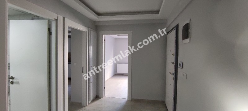 Antre Emlak'tan Satılık Bahçelievler'de Hastane Yanı Otoparklı Doğalgazlı 2+1, Arakat Yeni Daire