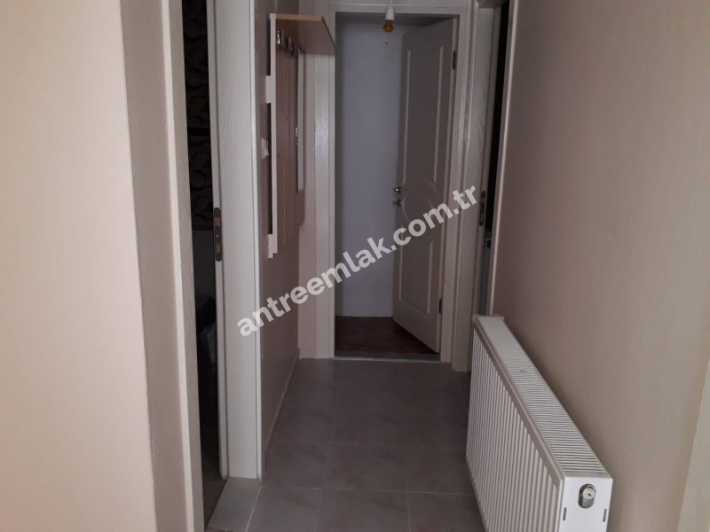 Antre Emlak'tan Satılık  Bahçelievler'de  2+1, Doğalgazlı Bakımlı Ara Kat Daire