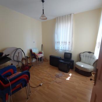 GÜVENAY - ÇORUM CEMİLBEY YOLU YAYDİĞİN TARAFI 1,842 M² BAĞ EVİ