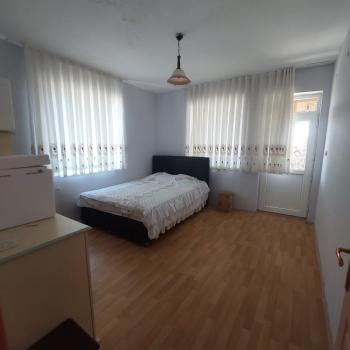 GÜVENAY - ÇORUM CEMİLBEY YOLU YAYDİĞİN TARAFI 1,842 M² BAĞ EVİ