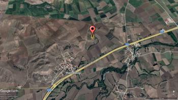 GÜVENAY - ÇORUM ANKARAYOLU HAMDİKÖY CİVARINDA 2,5 DÖNÜM TARLA