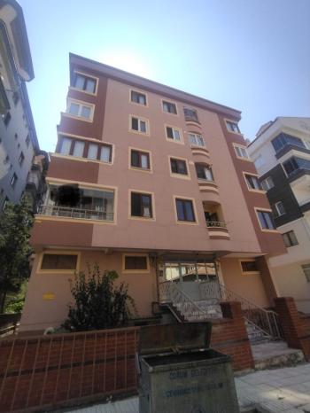 GÜVENAY - ÇORUM KARAKEÇİLİ ADİL CANDEMİR PARKI YANI 4+1 SATILIK DAİRE 