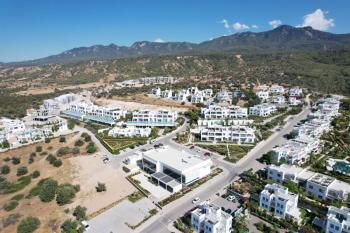 KKTC Girne Esentepe'de Site İçerisinde Deniz Manzaralı 3+1 Ultra Lüks Özel Teraslı Penthouse