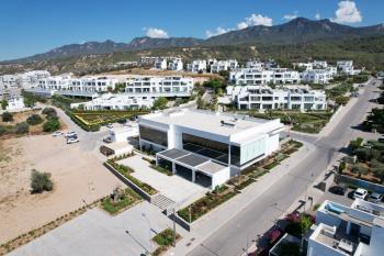 KKTC Girne Esentepe'de Site İçerisinde Deniz Manzaralı 3+1 Ultra Lüks Özel Teraslı Penthouse