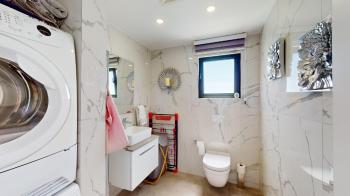 KKTC Girne Esentepe'de Site İçerisinde Deniz Manzaralı 3+1 Ultra Lüks Özel Teraslı Penthouse
