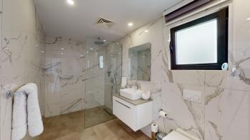 KKTC Girne Esentepe'de Site İçerisinde Deniz Manzaralı 3+1 Ultra Lüks Özel Teraslı Penthouse