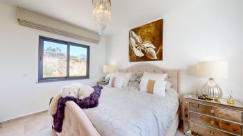 KKTC Girne Esentepe'de Site İçerisinde Deniz Manzaralı 3+1 Ultra Lüks Özel Teraslı Penthouse