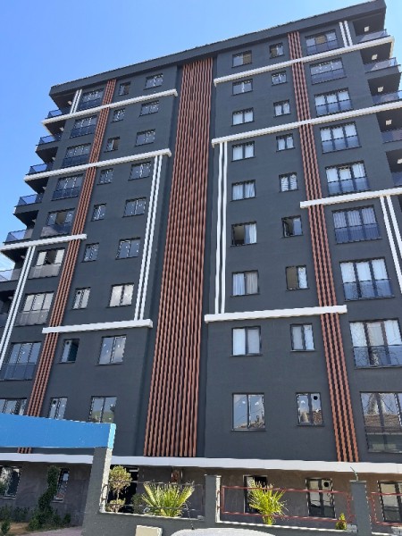 Çırçır Metro'ya Yakın Otoparklı Güvenlikli Site'de 9.Kat Sıfır Satılık Daire