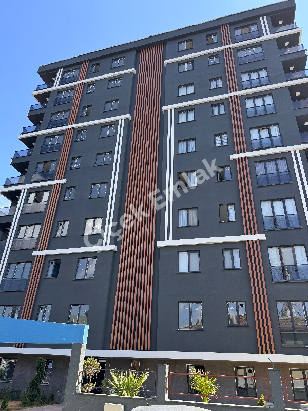Çırçır Metro'ya Yakın Otoparklı Güvenlikli Site'de 9.Kat Sıfır Satılık Daire