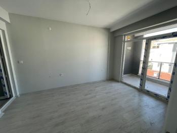 AFYON ÜÇOK EMLAKTAN KANLICA MAH DA SATILIK SIFIR LÜKS 3+1 DAİRE