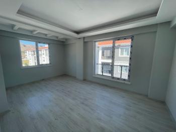 AFYON ÜÇOK EMLAKTAN KANLICA MAH DA SATILIK SIFIR LÜKS 3+1 DAİRE