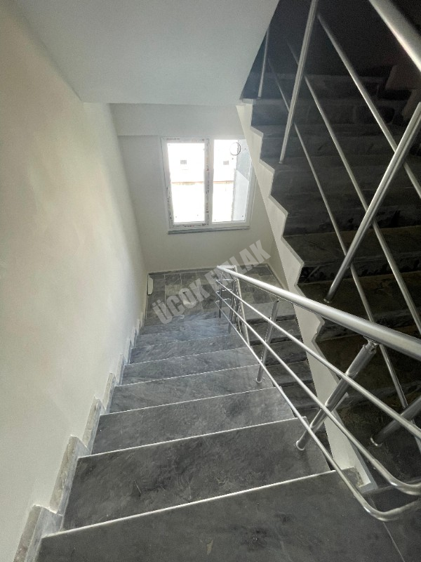 AFYON ÜÇOK EMLAKTAN MAREŞAL MAH KİRALIK SIFIR LÜKS 2+1 DAİRELER