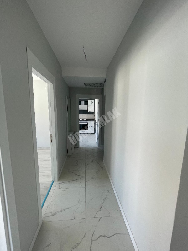 AFYON ÜÇOK EMLAKTAN KANLICA MAH DA SATILIK SIFIR LÜKS 3+1 DAİRE