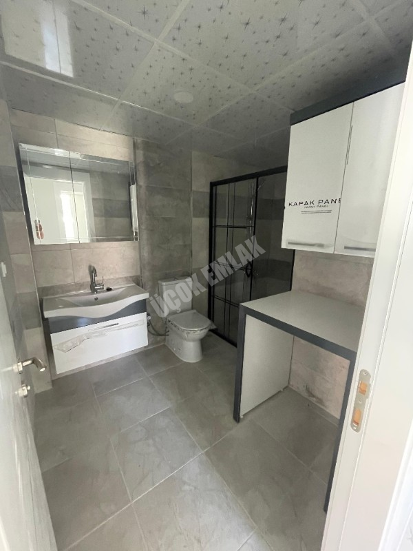 AFYON ÜÇOK EMLAKTAN KANLICA MAH DA SATILIK SIFIR LÜKS 3+1 DAİRE